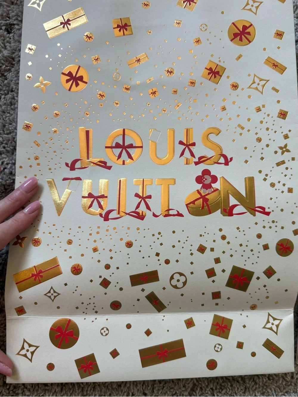 Authentic Louis Vuitton Vivienne 2023 Holiday Shopping Bag 14x9.75x4.25 Set
